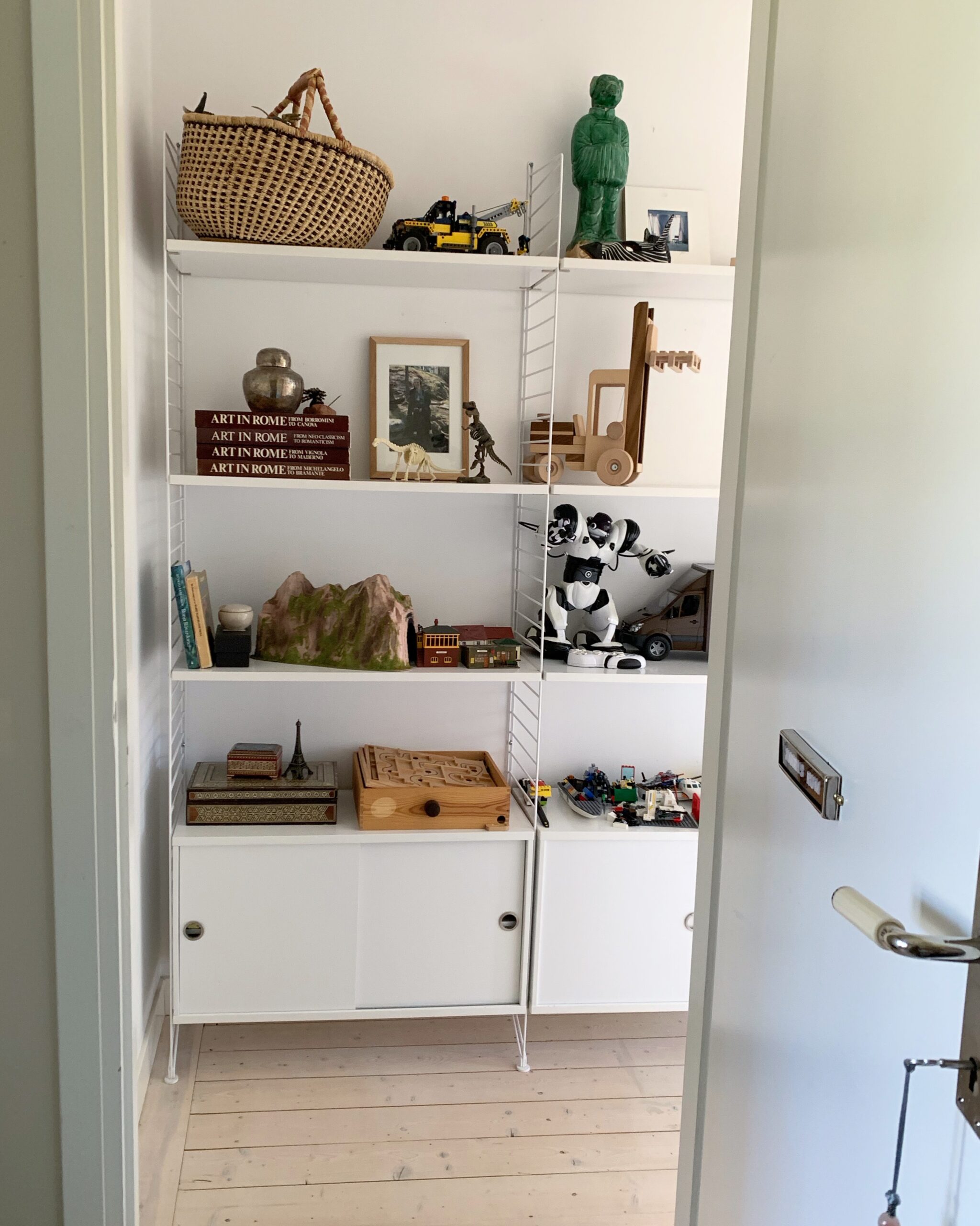 Call and respons – Our House