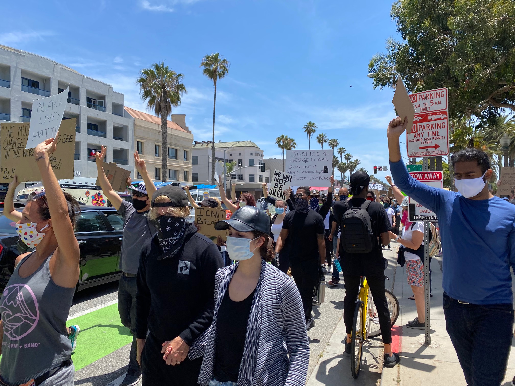 Plundring och demonstrationer i Santa Monica