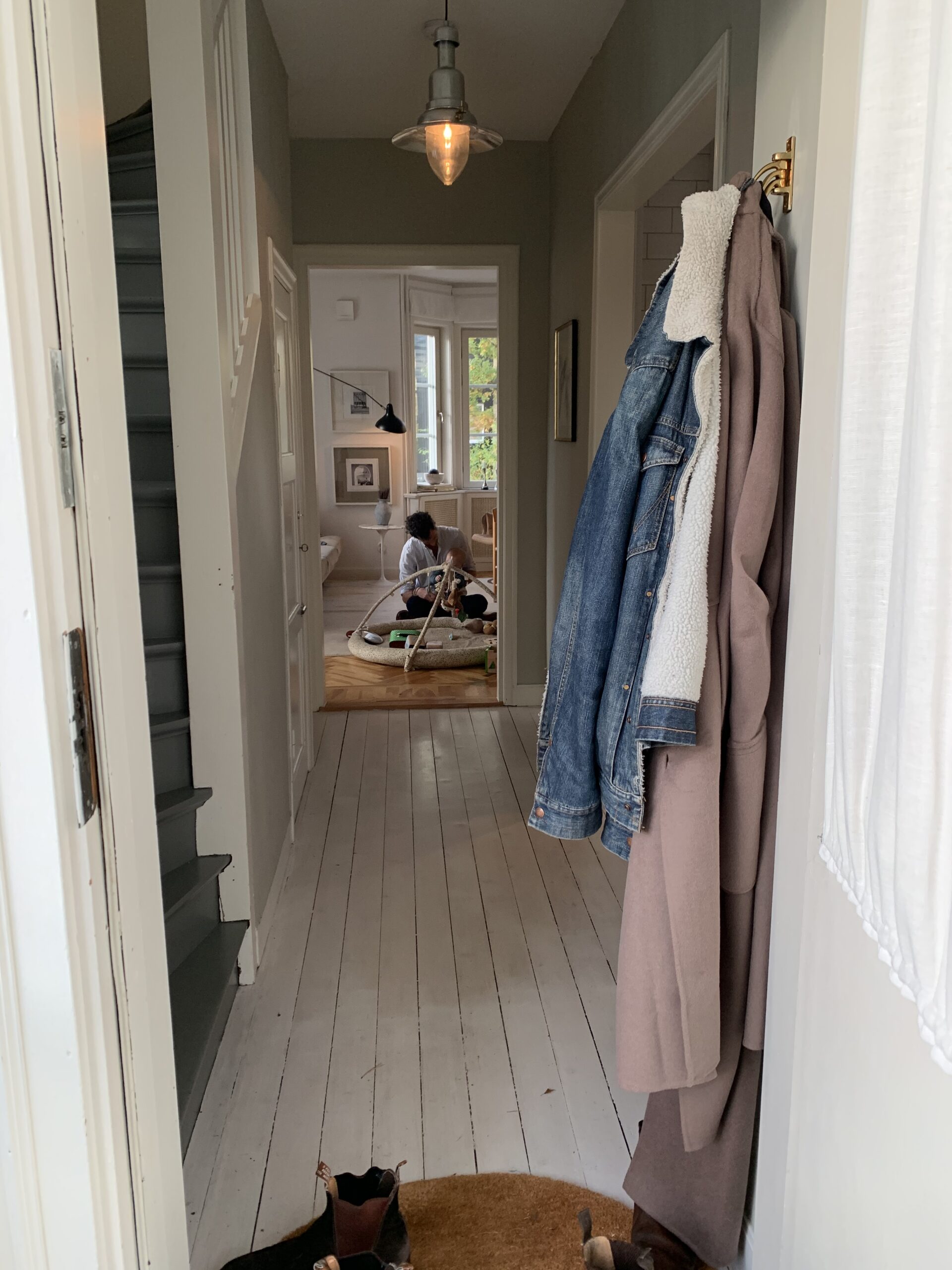 Call and respons – Our House