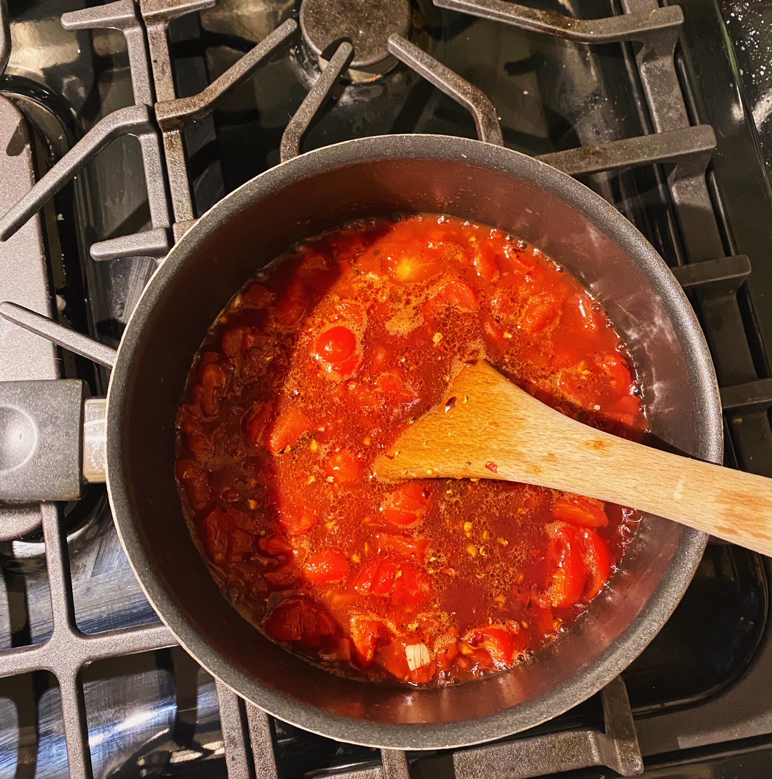 Enkel tomatsås med pasta