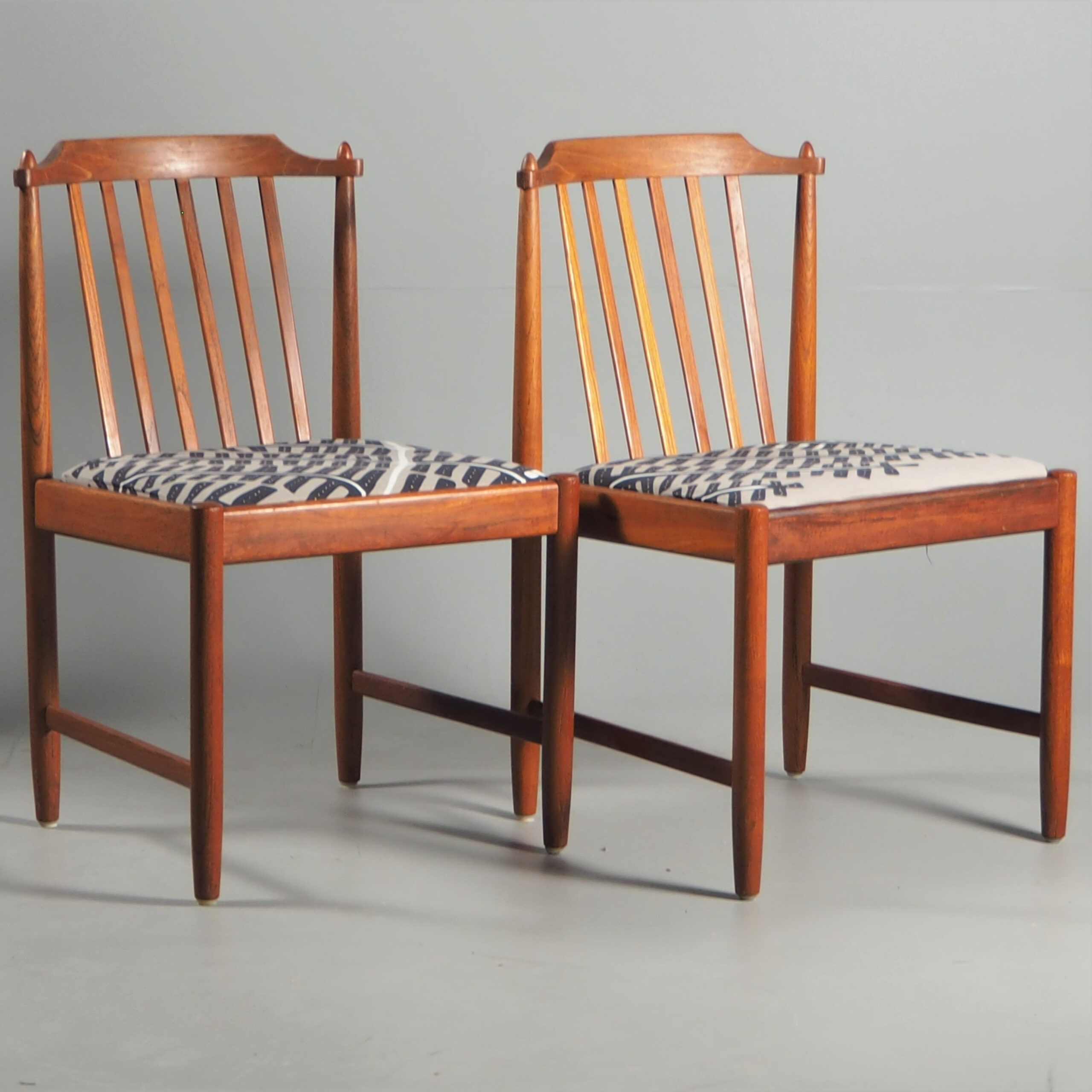 Share the chair