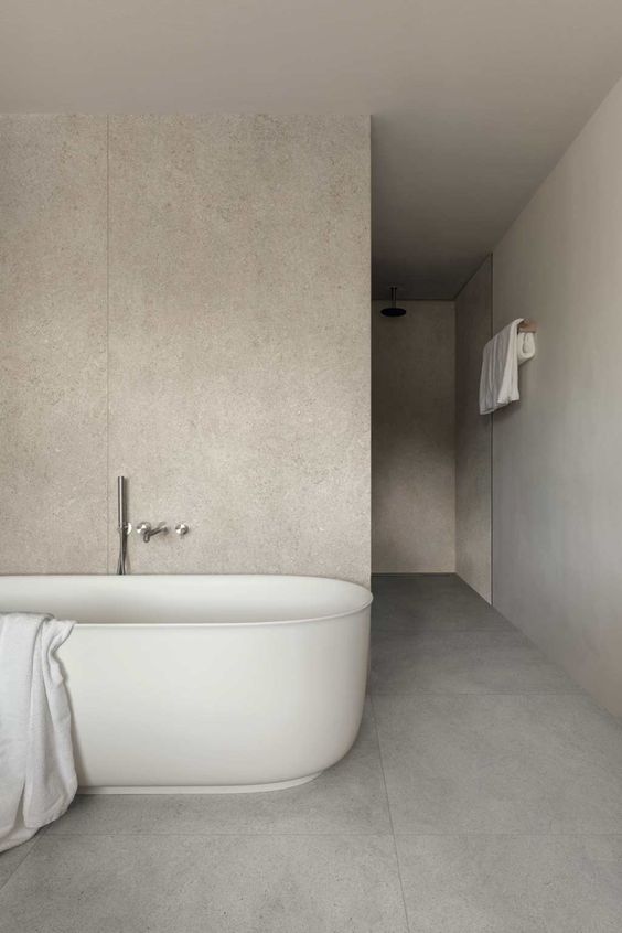 Bathroom fantasies
