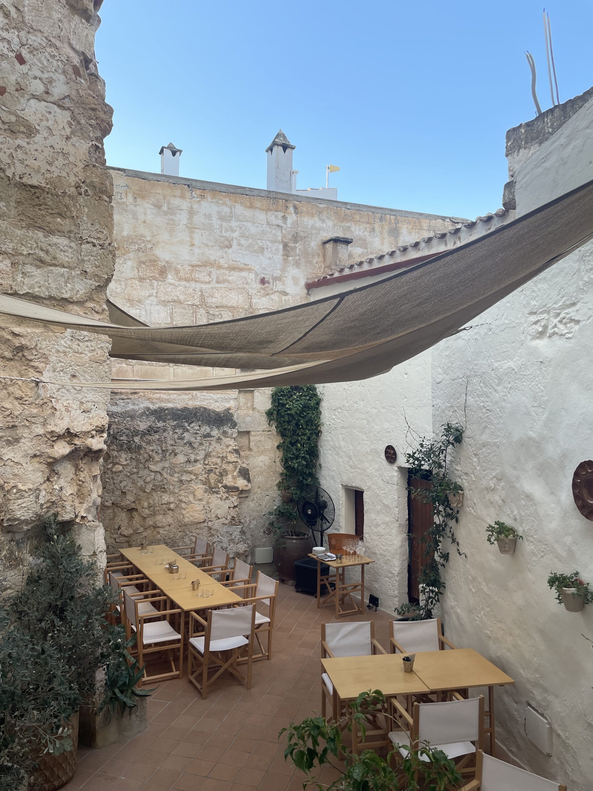 Quintana Partners och min guide till Menorca