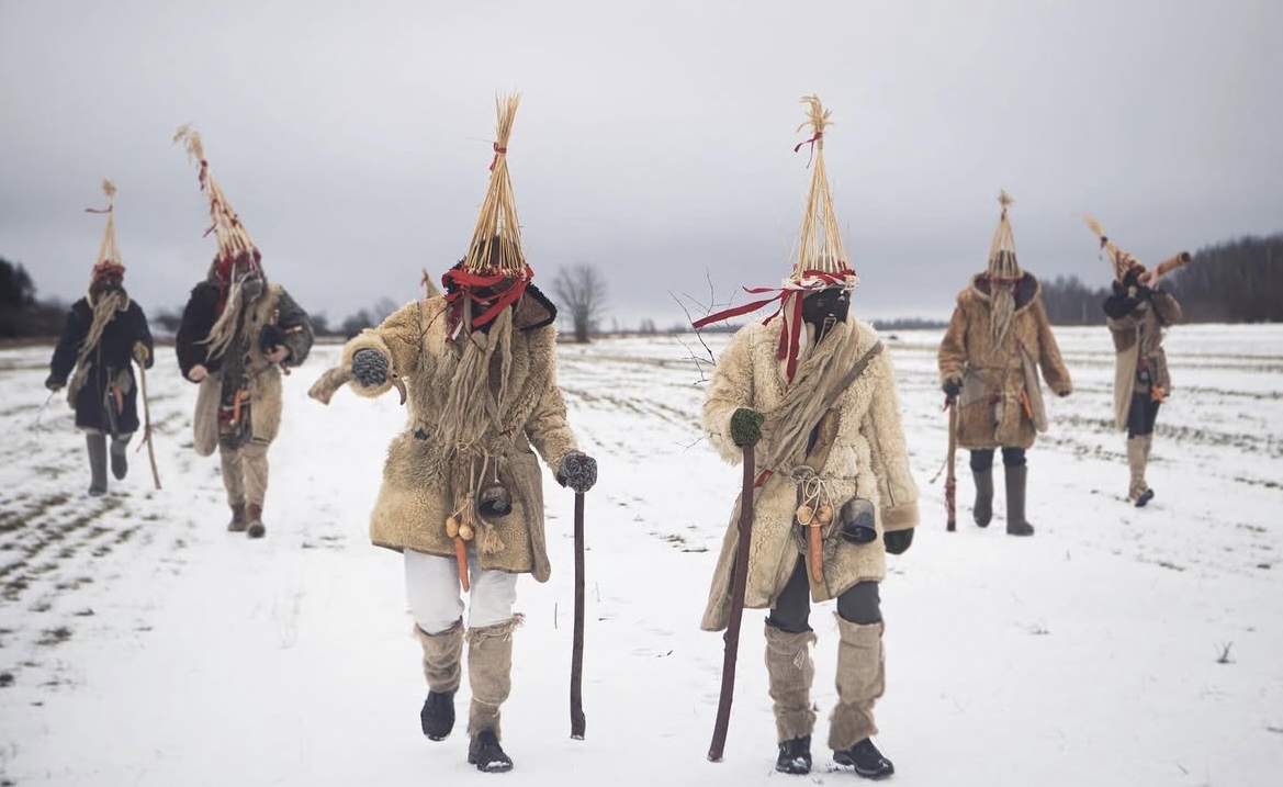 Masked Traditions av Ashley Suszczynski