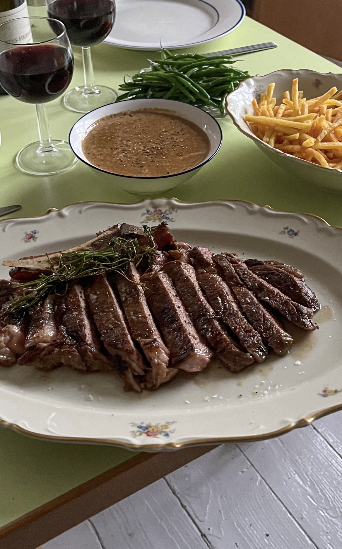 Blomsterkrasse och bistromat..