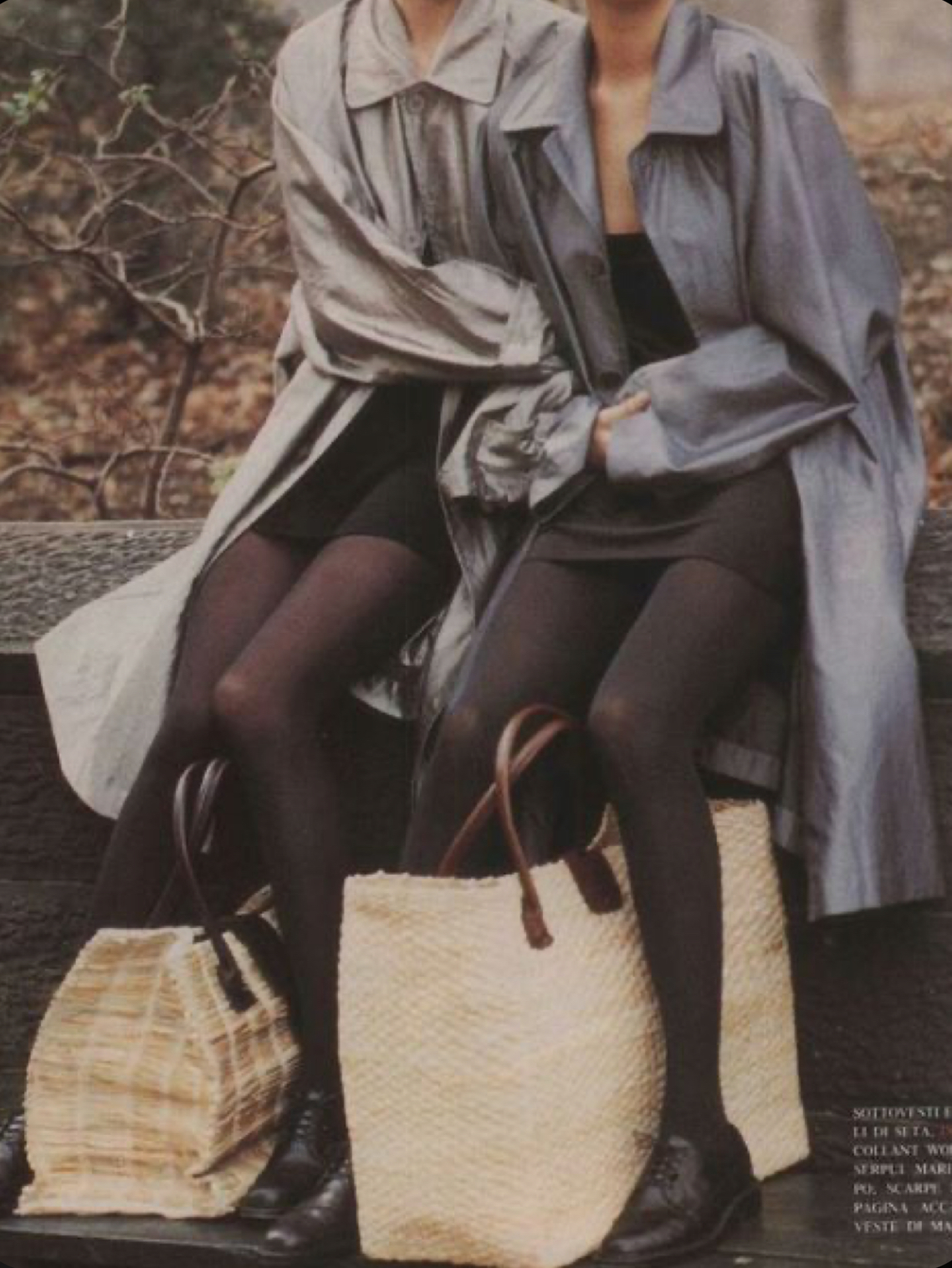 Switch to the autumn wardrobe and to choose style or comfort