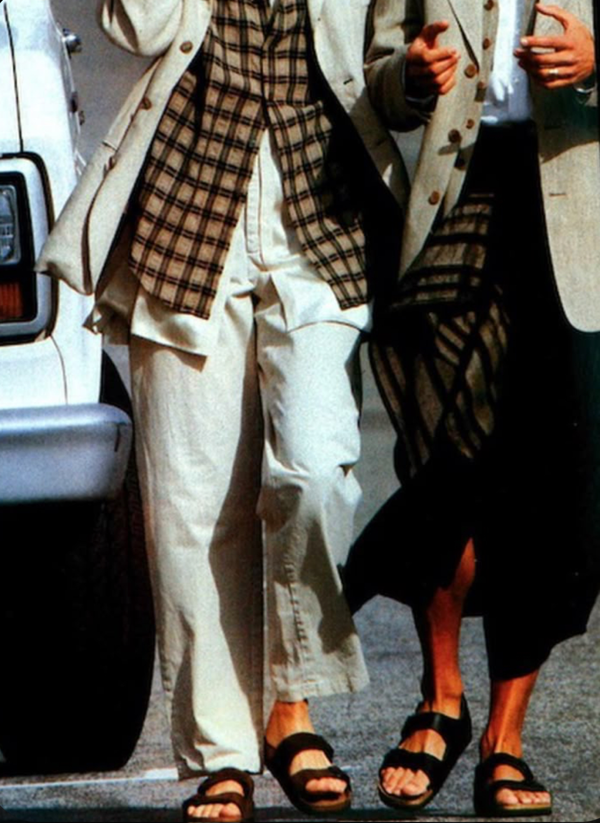 Switch to the autumn wardrobe and to choose style or comfort
