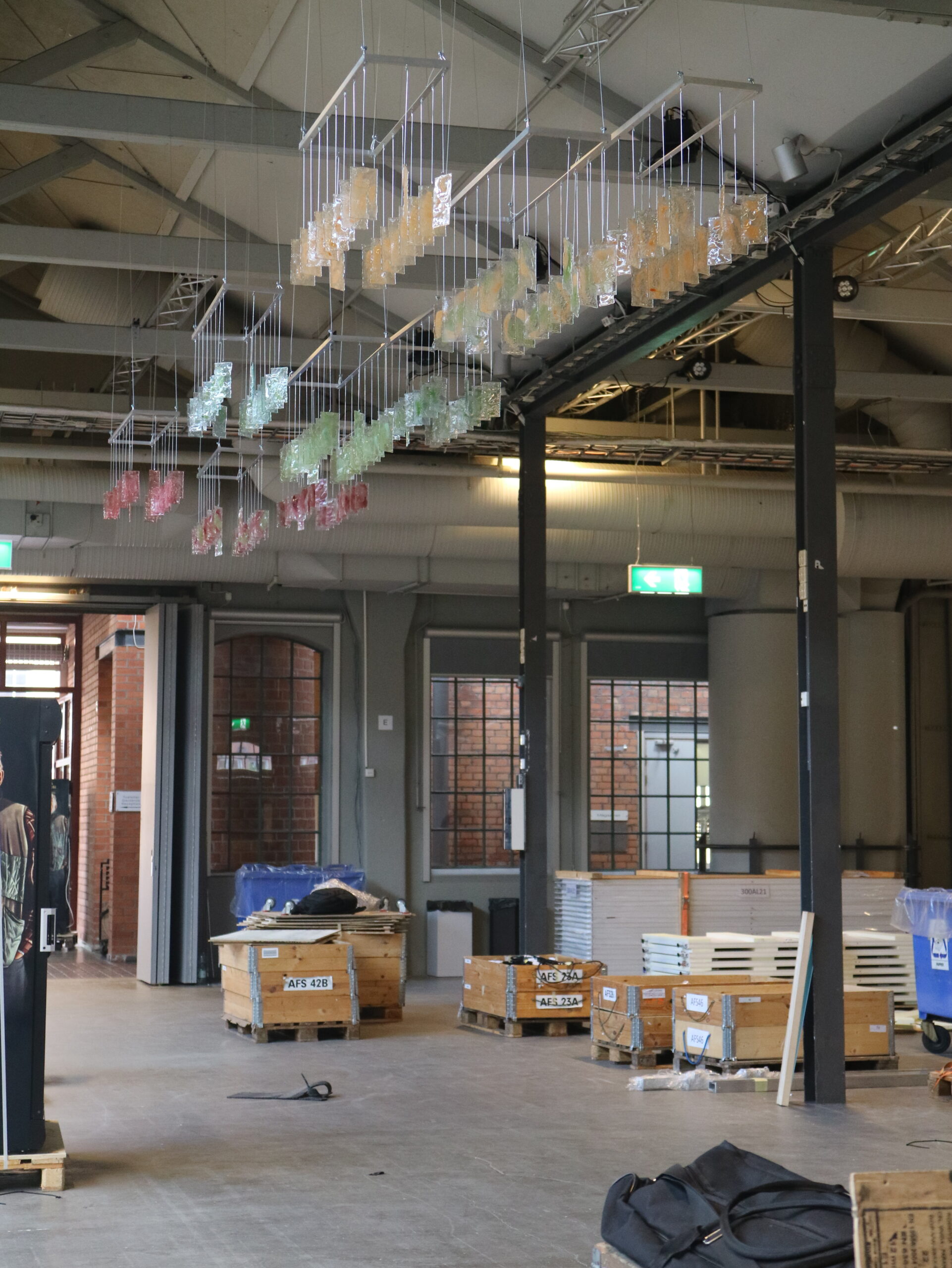 The glass installation From production to installation