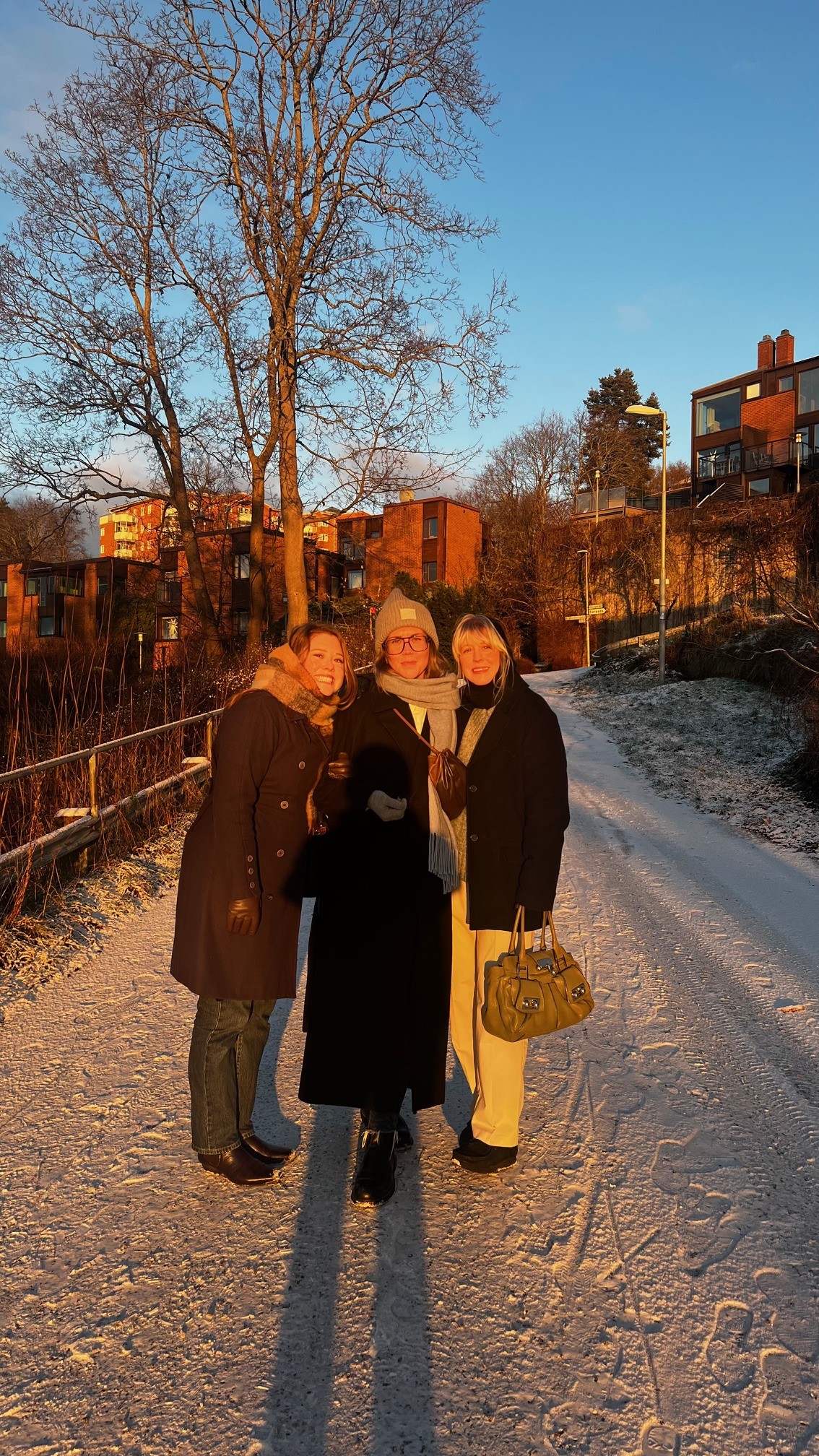 Tre systrar och en bror