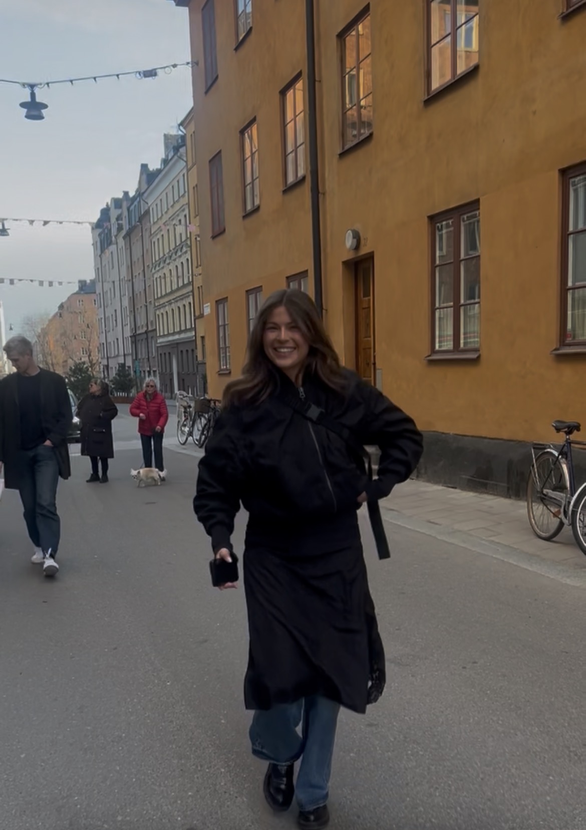 Vår, spets och En doft