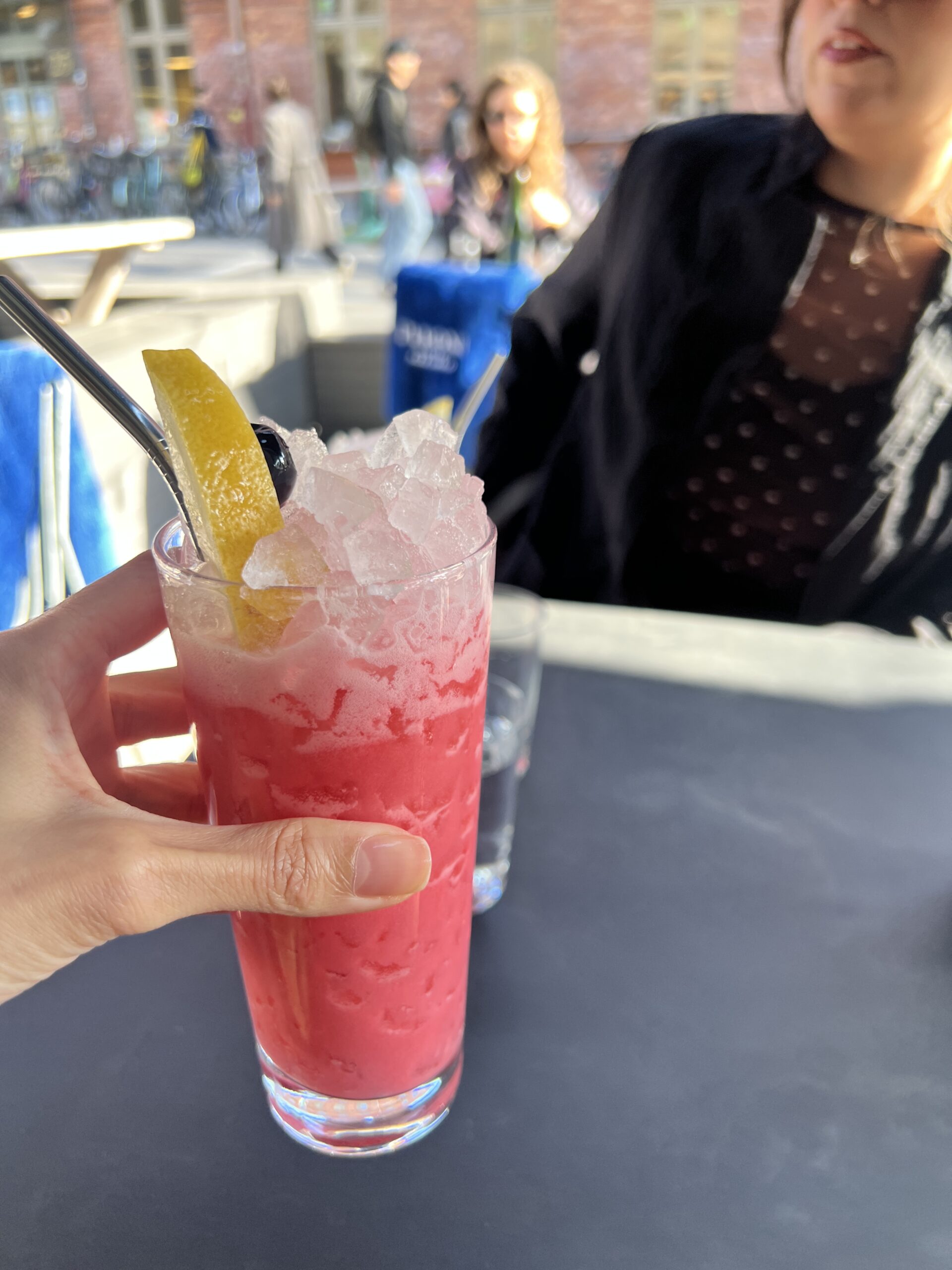 Helgen vecka 16 med glass och drinkar