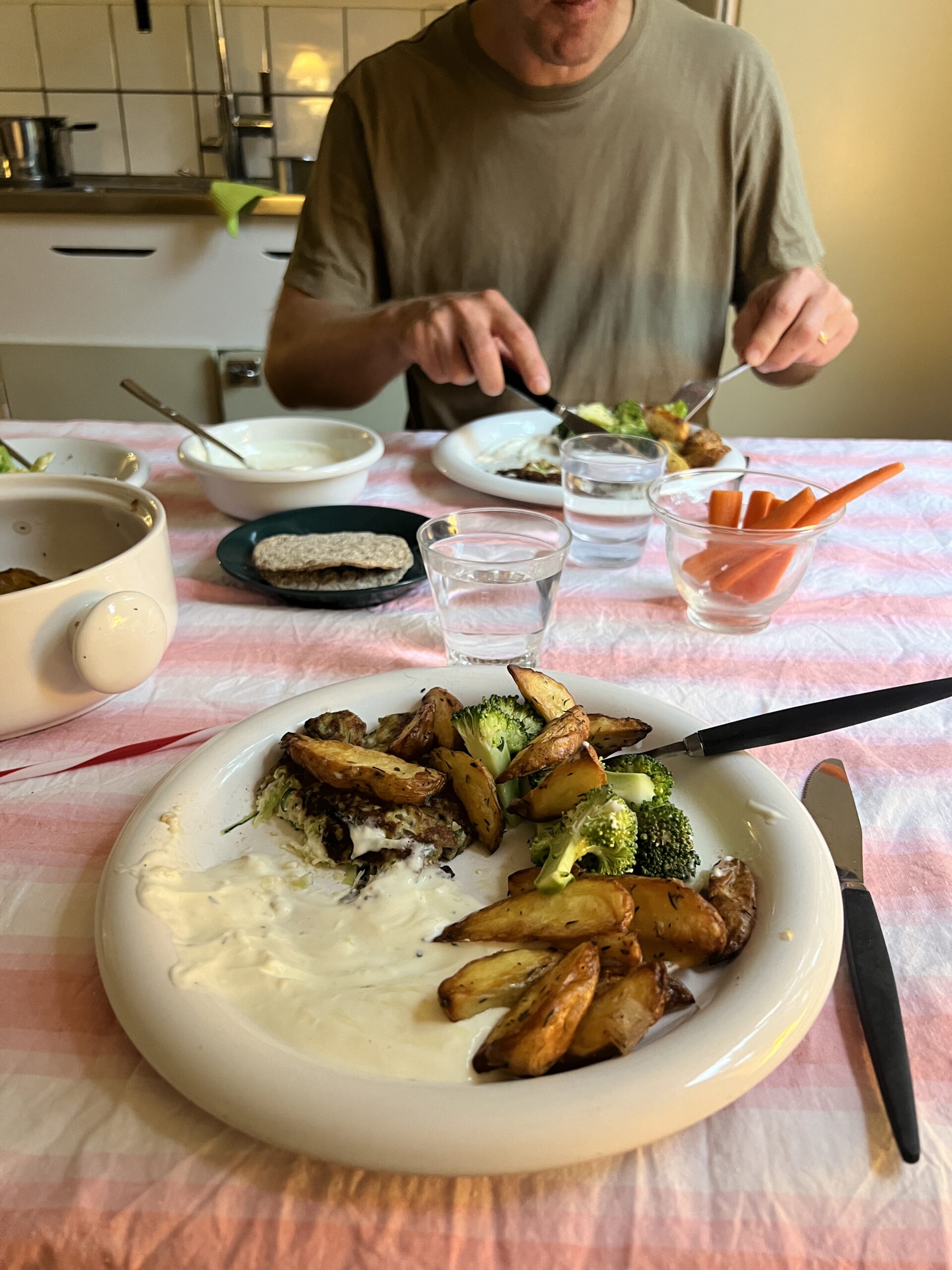 Fast hemma med en förkylning och vår egna skördetid